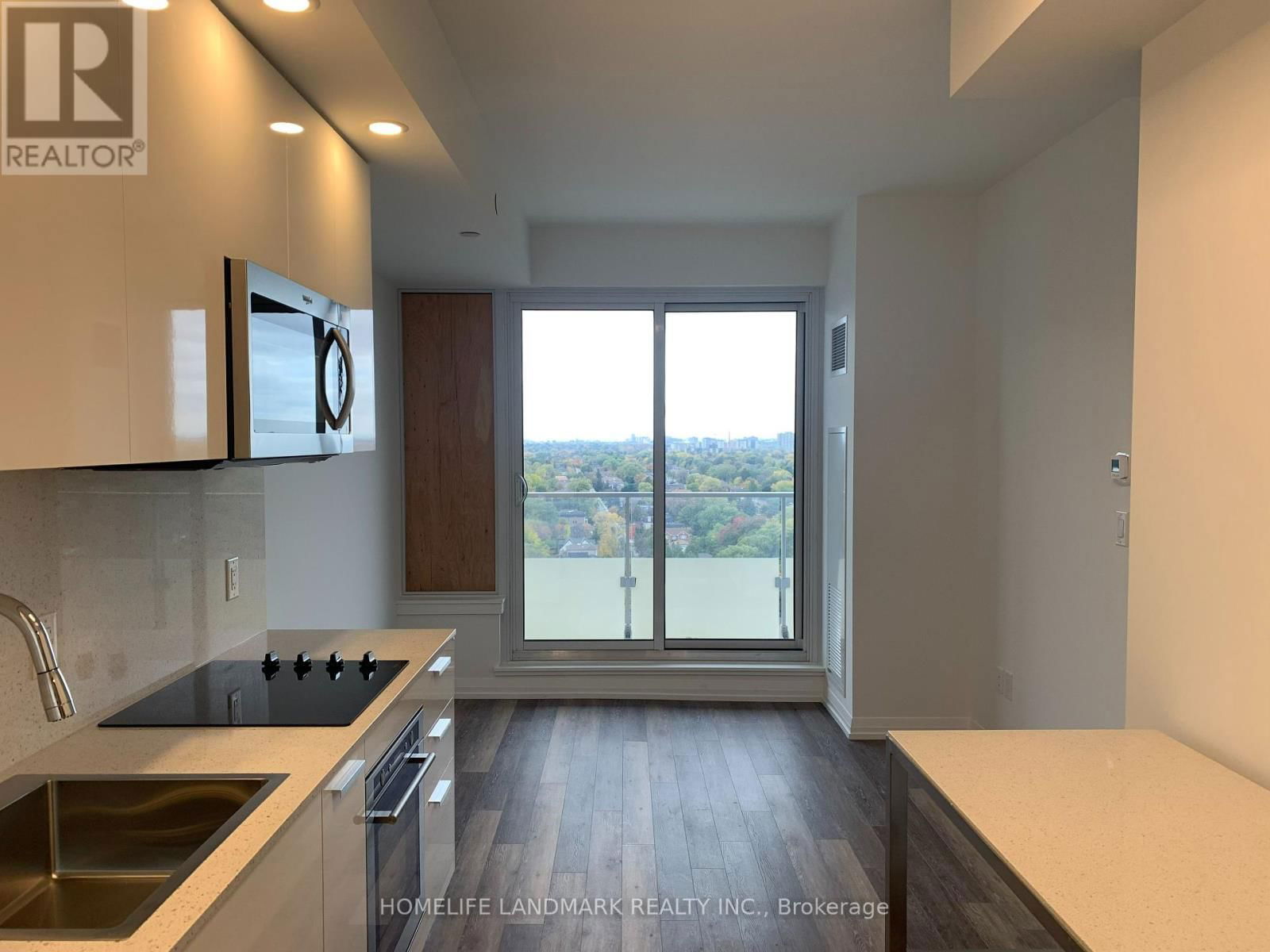2210 - 75 CANTERBURY PLACE Image 3