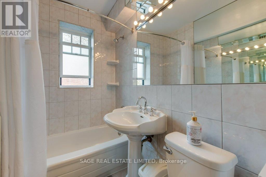 14 - 58 SHERWOOD AVENUE Image 19