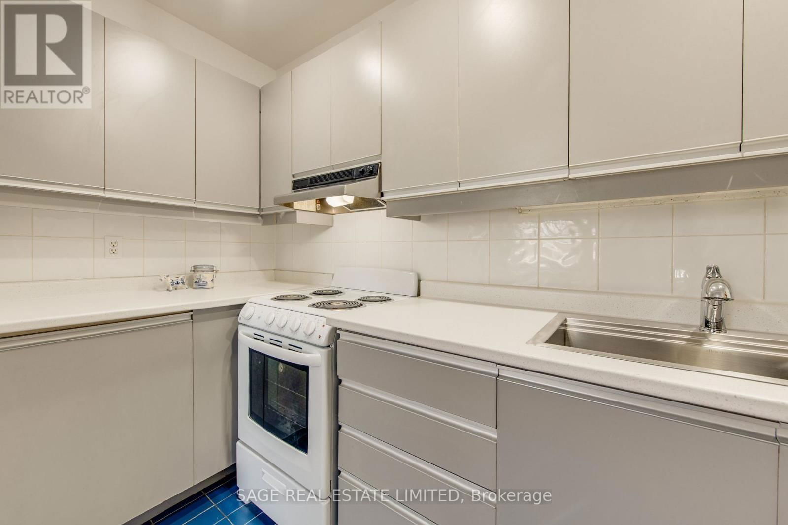 14 - 58 SHERWOOD AVENUE Image 8