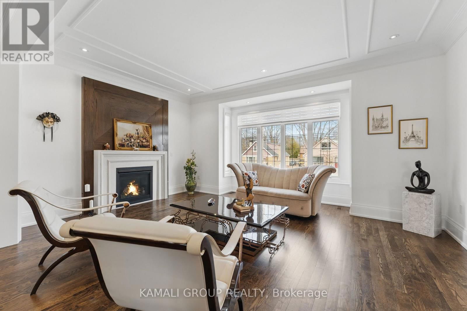 253 POYNTZ AVENUE Image 5