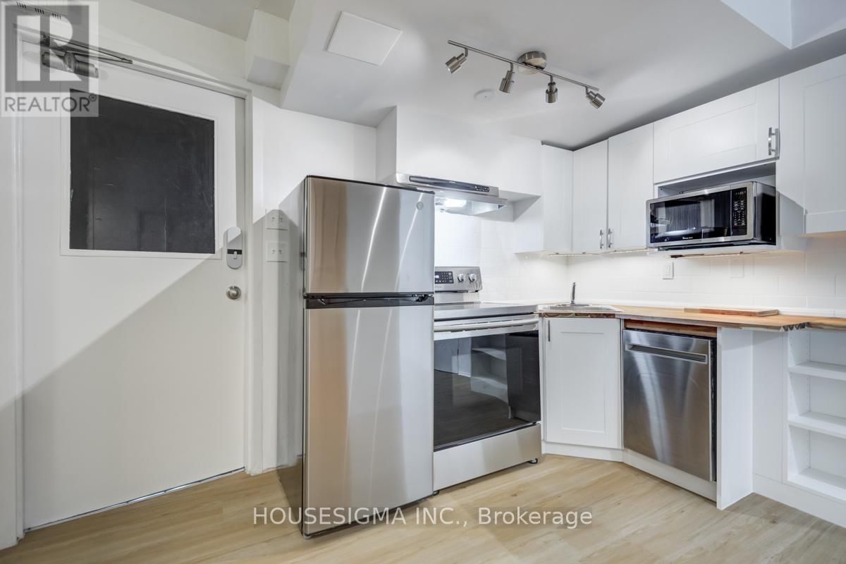 202 - 661 HURON STREET Image 2