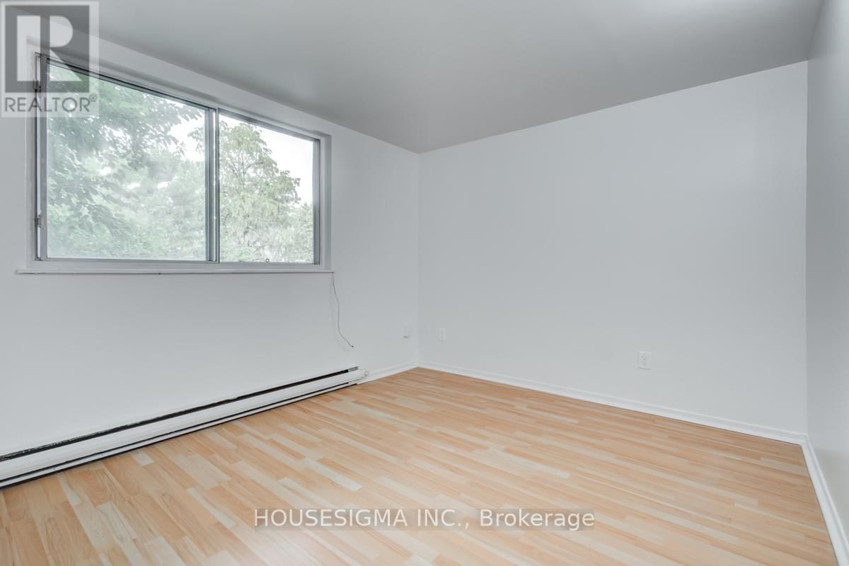 202 - 661 HURON STREET Image 9