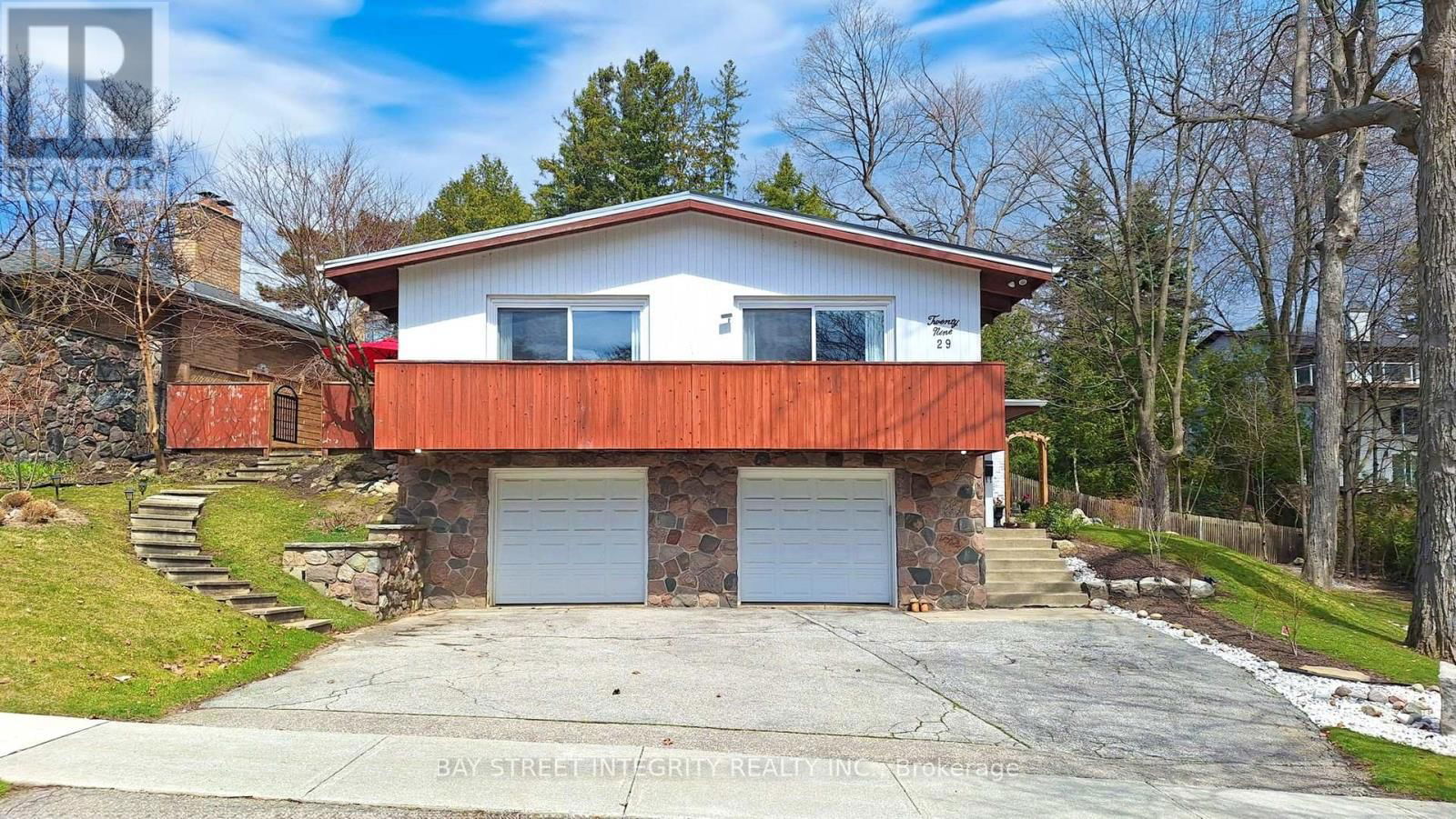 29 RUDEN CRESCENT Image 1