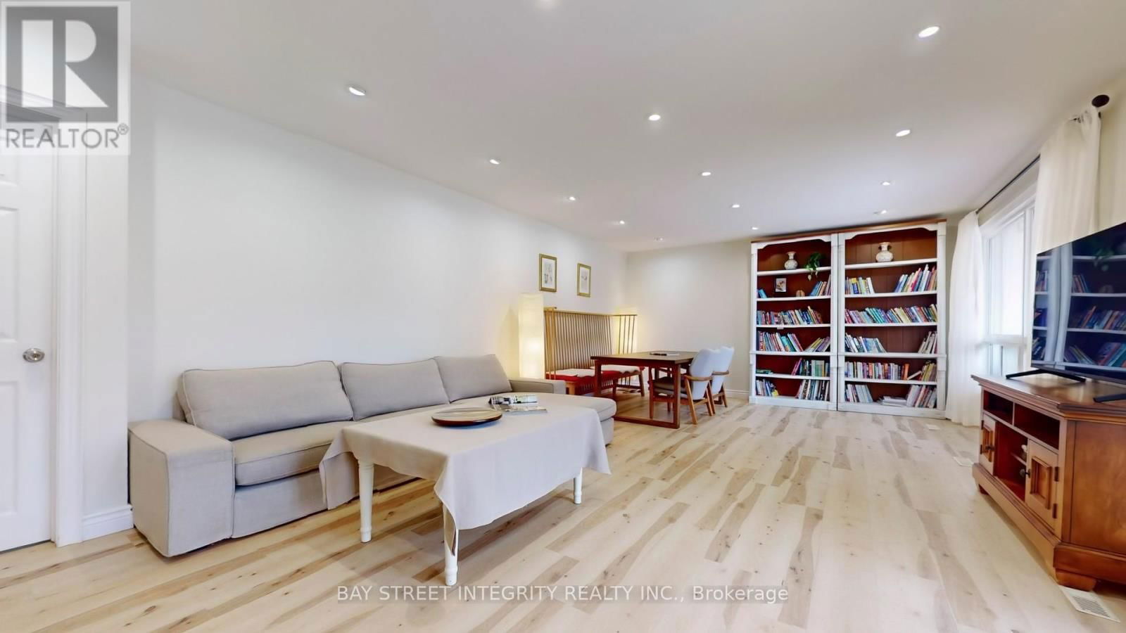 29 RUDEN CRESCENT Image 34