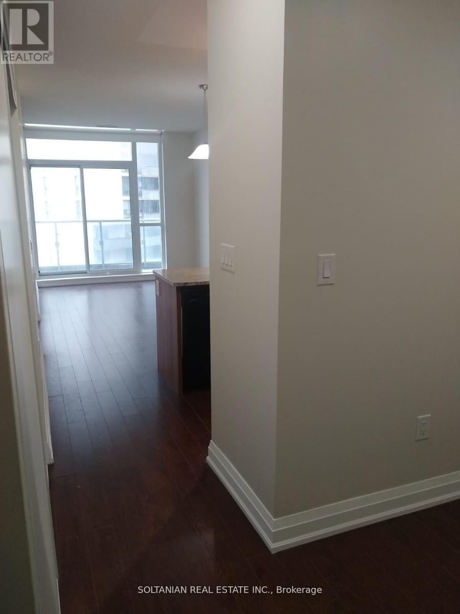 422 - 70 FOREST MANOR ROAD Image 2