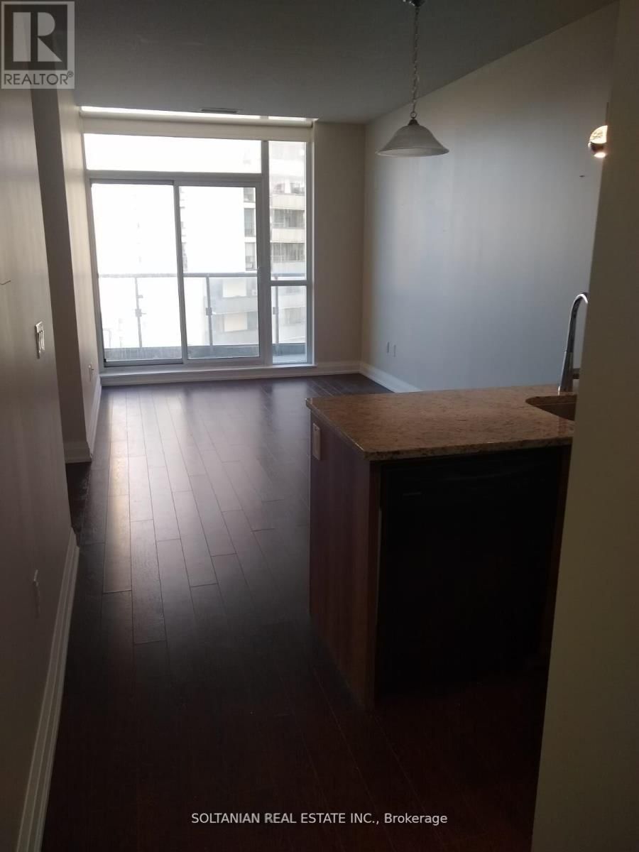 422 - 70 FOREST MANOR ROAD Image 3