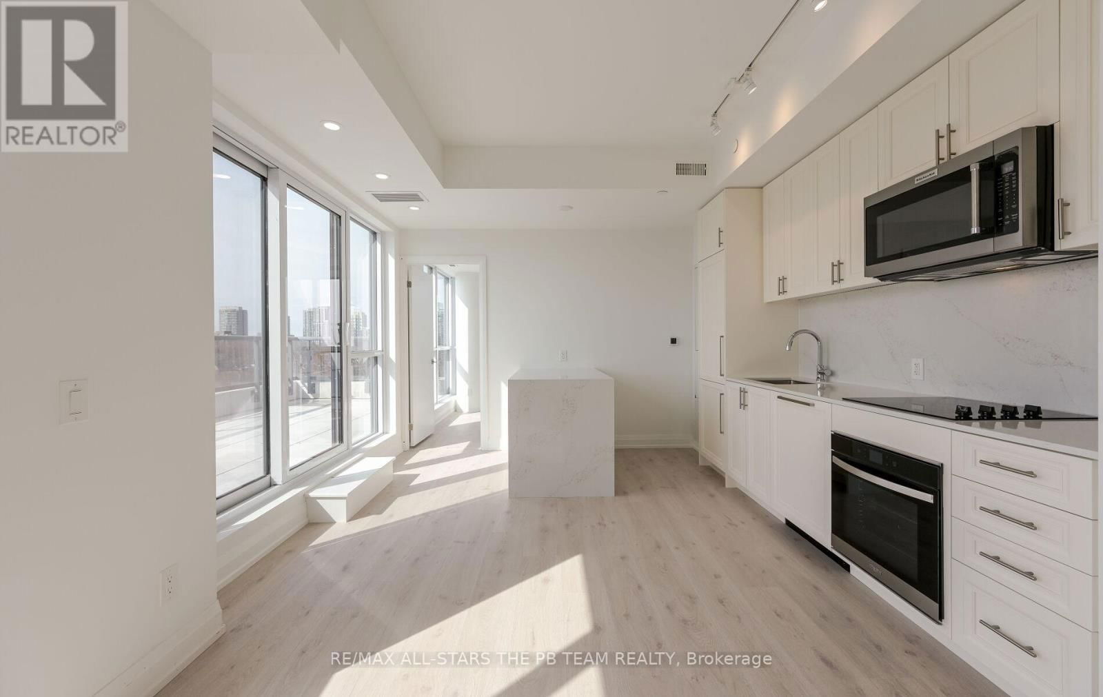 615 - 181 SHEPPARD AVENUE EAST Image 11
