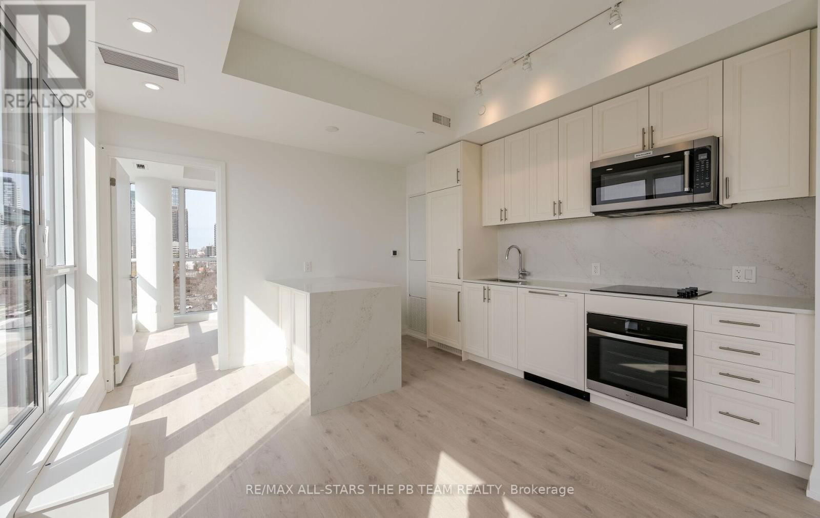 615 - 181 SHEPPARD AVENUE EAST Image 19
