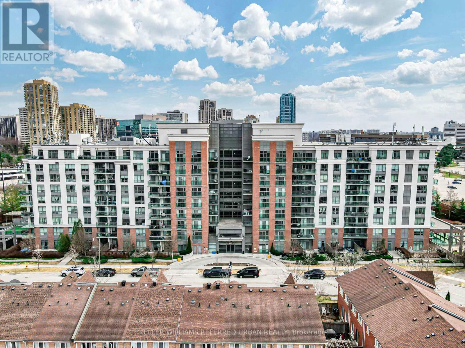 705 - 120 DALLIMORE CIRCLE Image 3