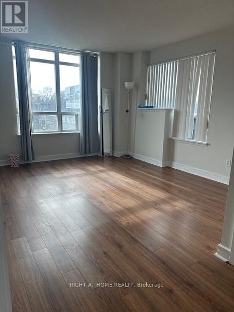 302 - 18 HARRISON GARDEN BOULEVARD Image 8