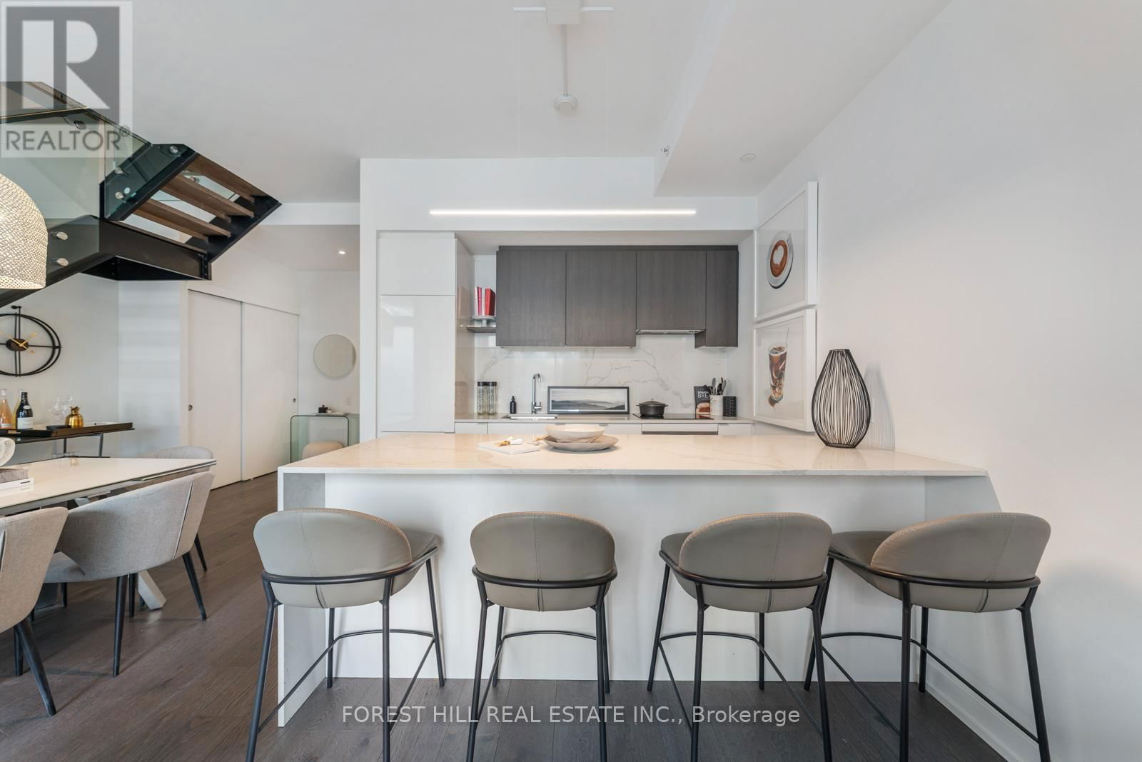 103 - 161 ROEHAMPTON AVENUE Image 11