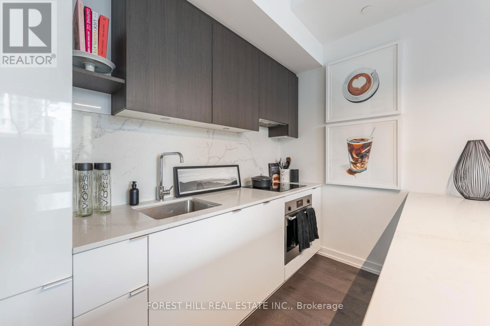 103 - 161 ROEHAMPTON AVENUE Image 14