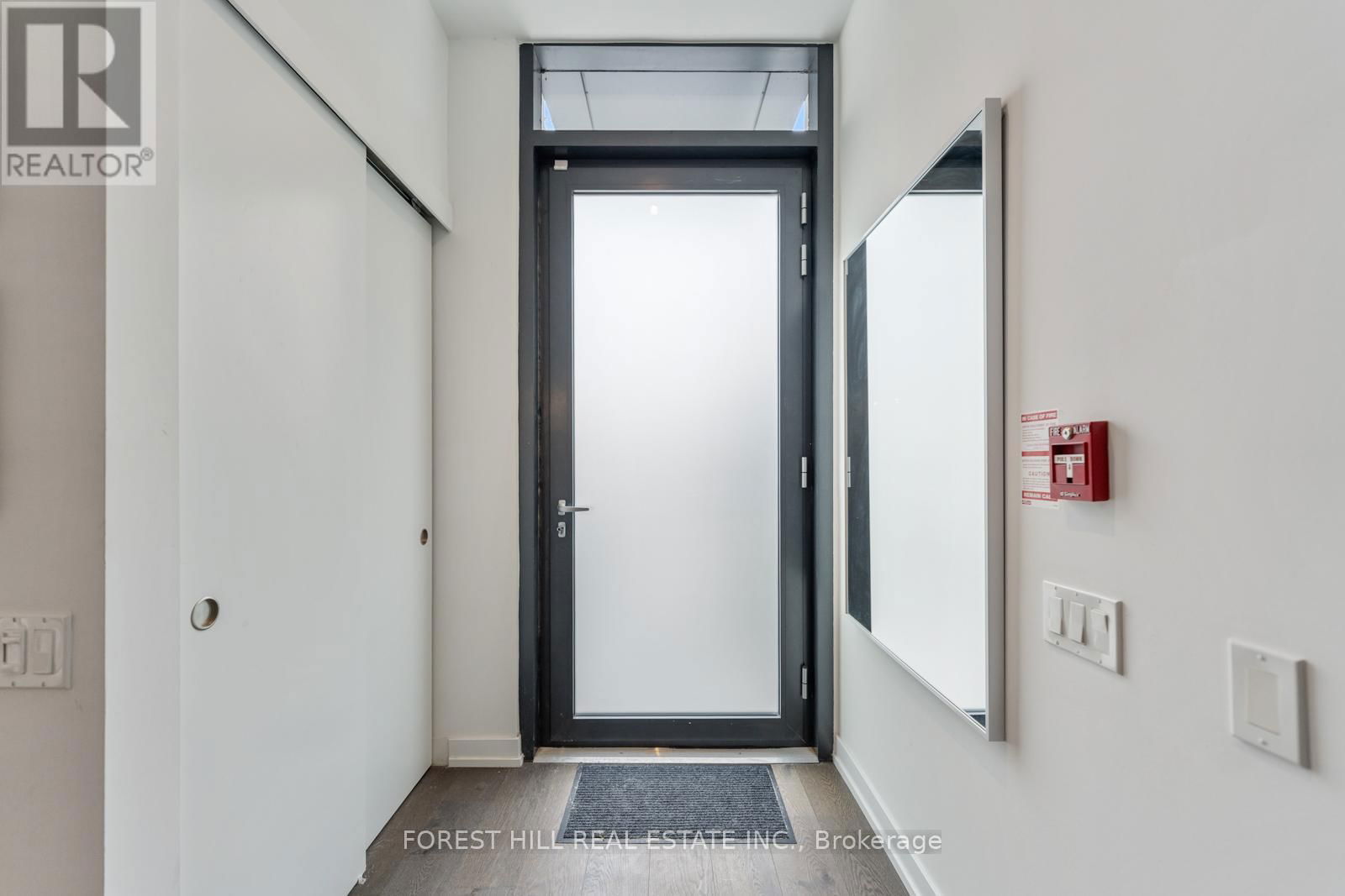 103 - 161 ROEHAMPTON AVENUE Image 4
