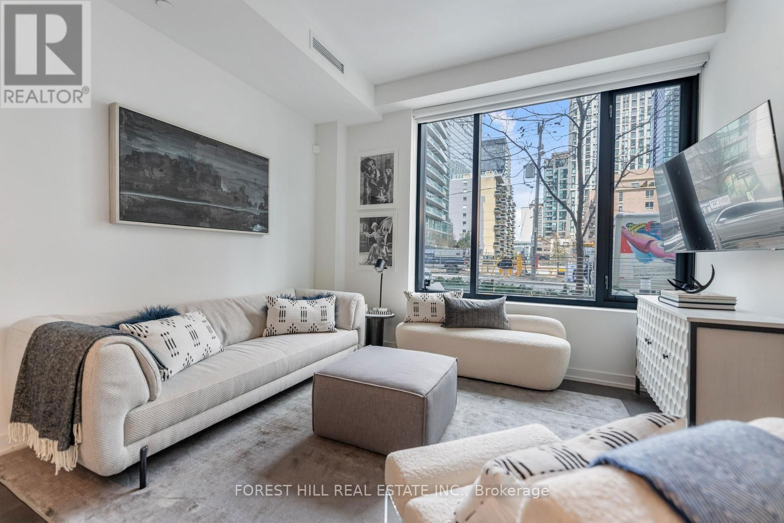 103 - 161 ROEHAMPTON AVENUE Image 8