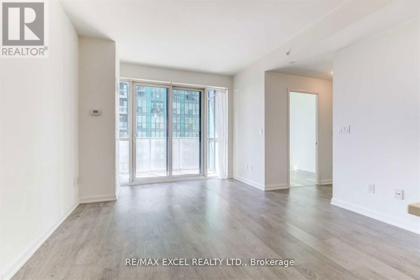 3105 - 9 BOGERT AVENUE Image 3