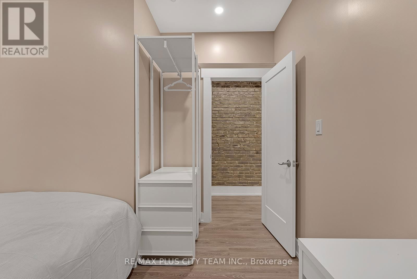 2 - 216 SEATON STREET Image 21