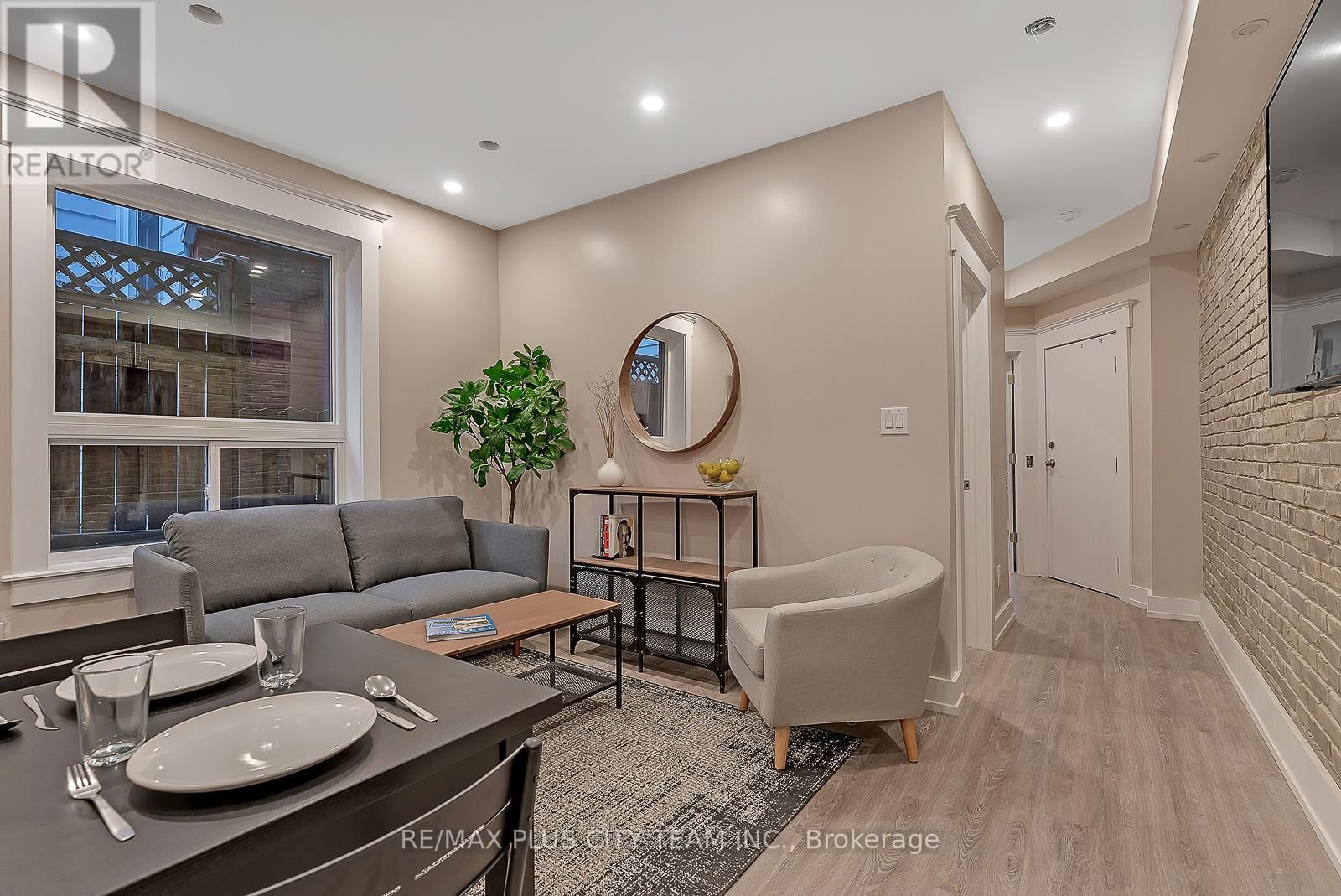 2 - 216 SEATON STREET Image 3