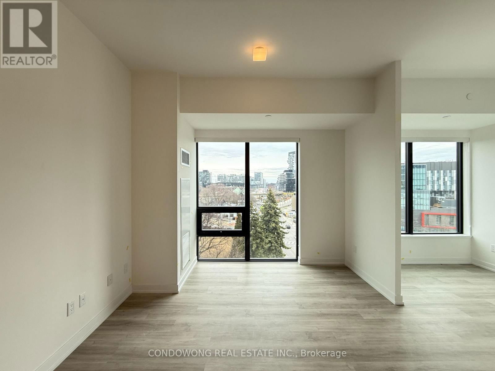613 - 28 EASTERN AVENUE Image 3