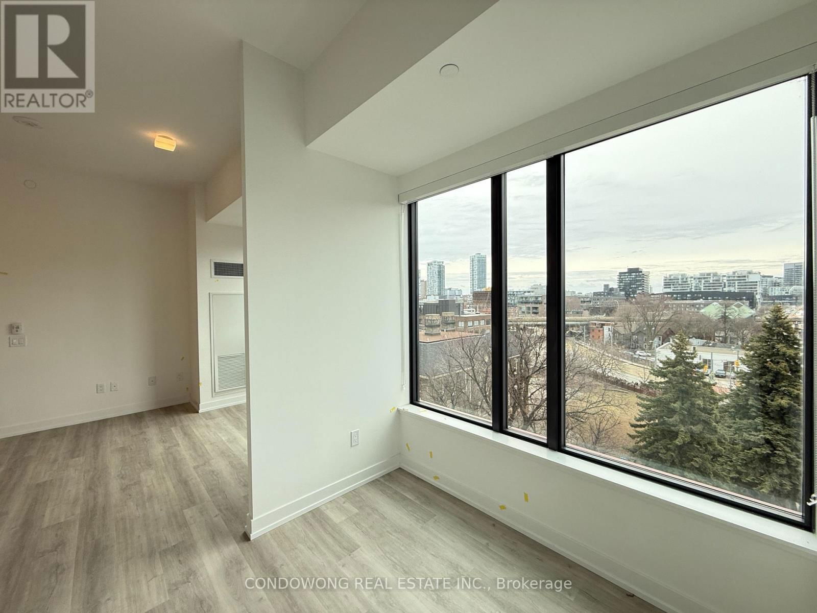 613 - 28 EASTERN AVENUE Image 7