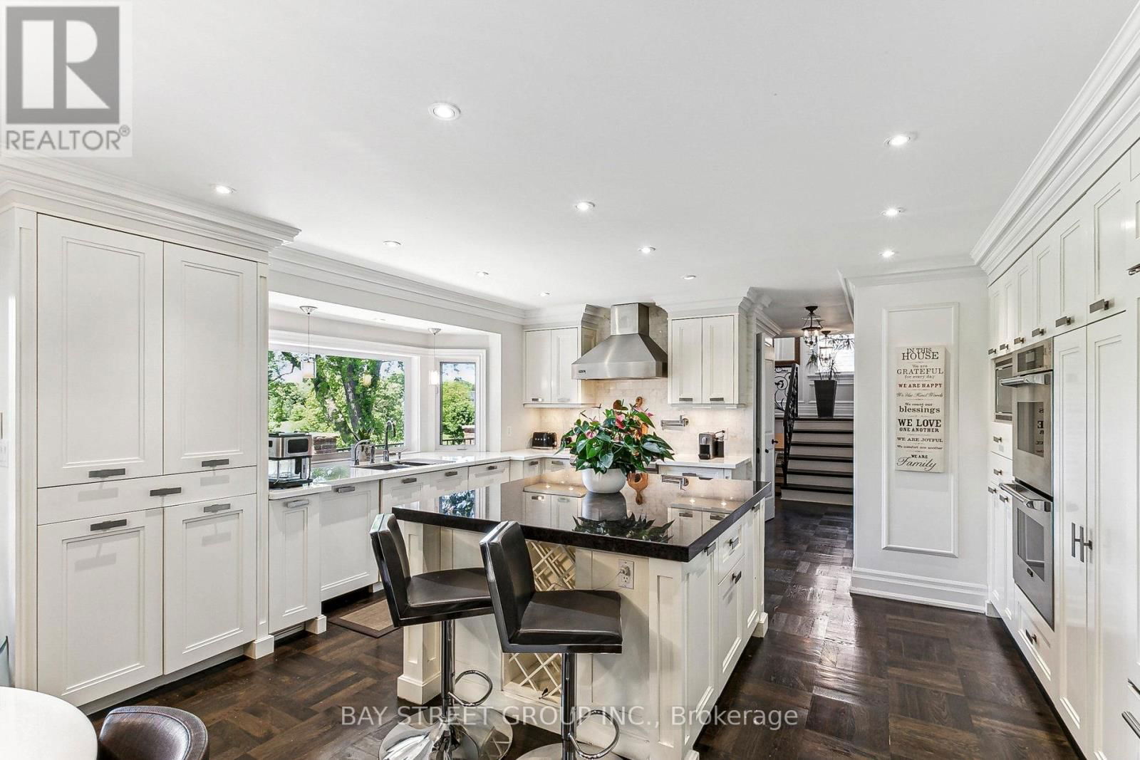 6 PENWOOD CRESCENT Image 11