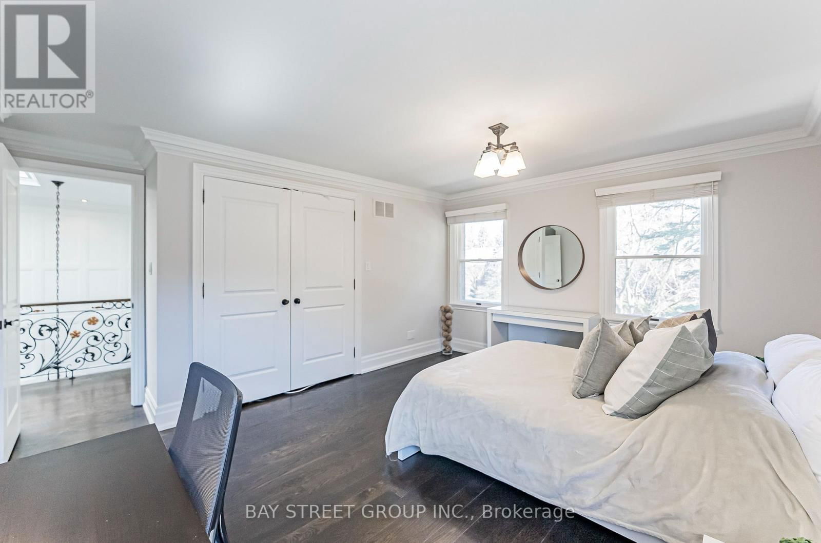 6 PENWOOD CRESCENT Image 31