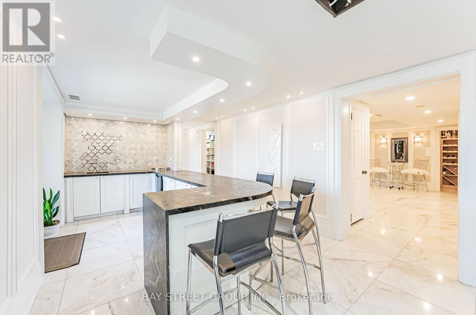 6 PENWOOD CRESCENT Image 36