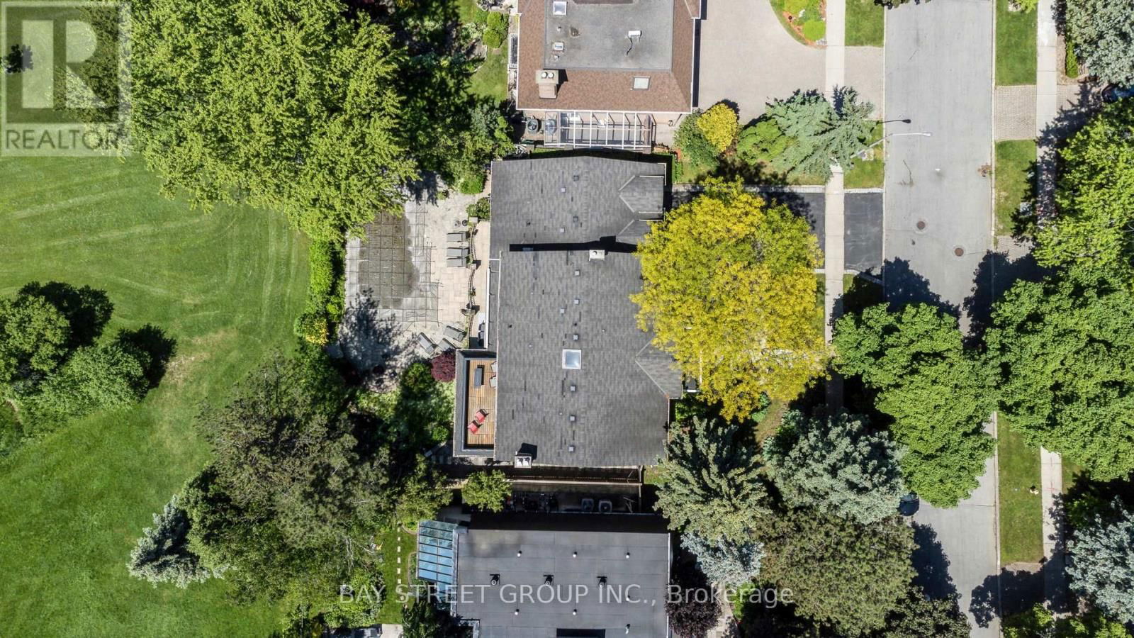 6 PENWOOD CRESCENT Image 46