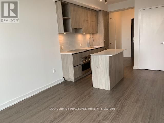 1110 - 1 YORKVILLE AVENUE Image 2