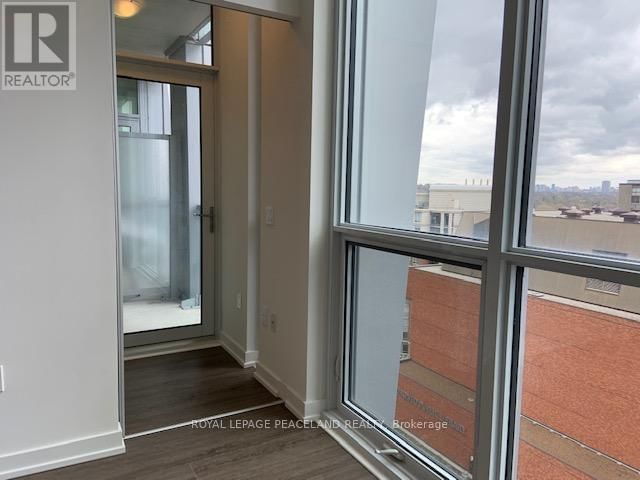 1110 - 1 YORKVILLE AVENUE Image 6