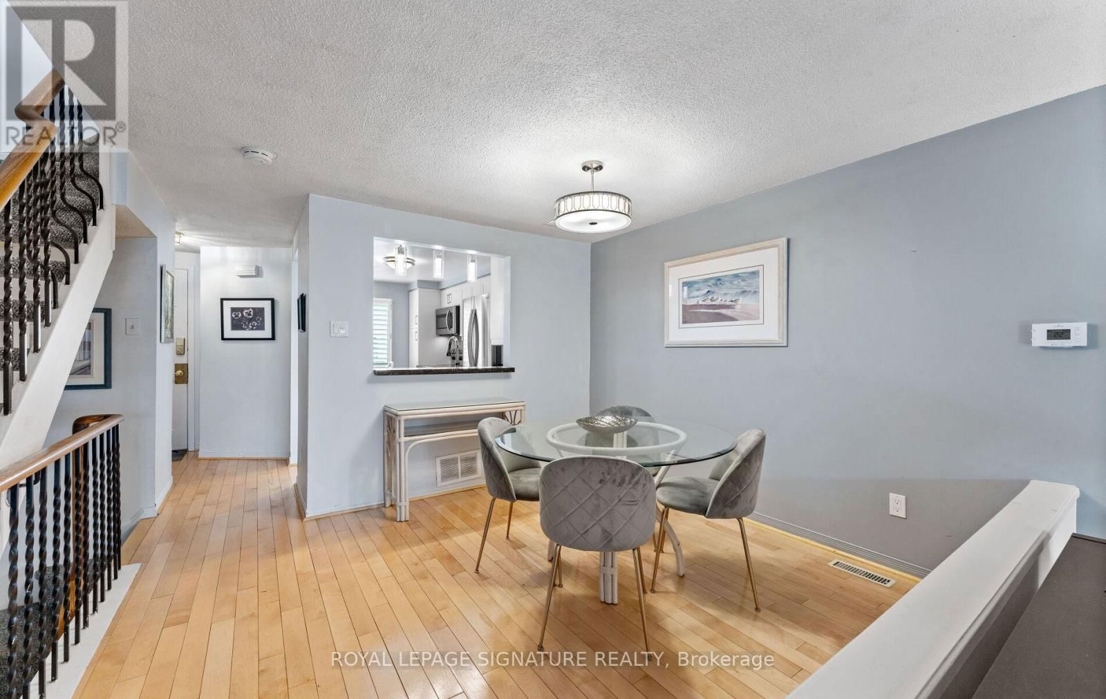 74 DUTCH MYRTLE WAY Image 10
