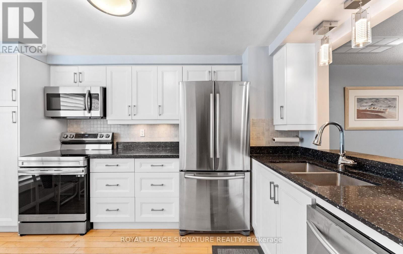 74 DUTCH MYRTLE WAY Image 13