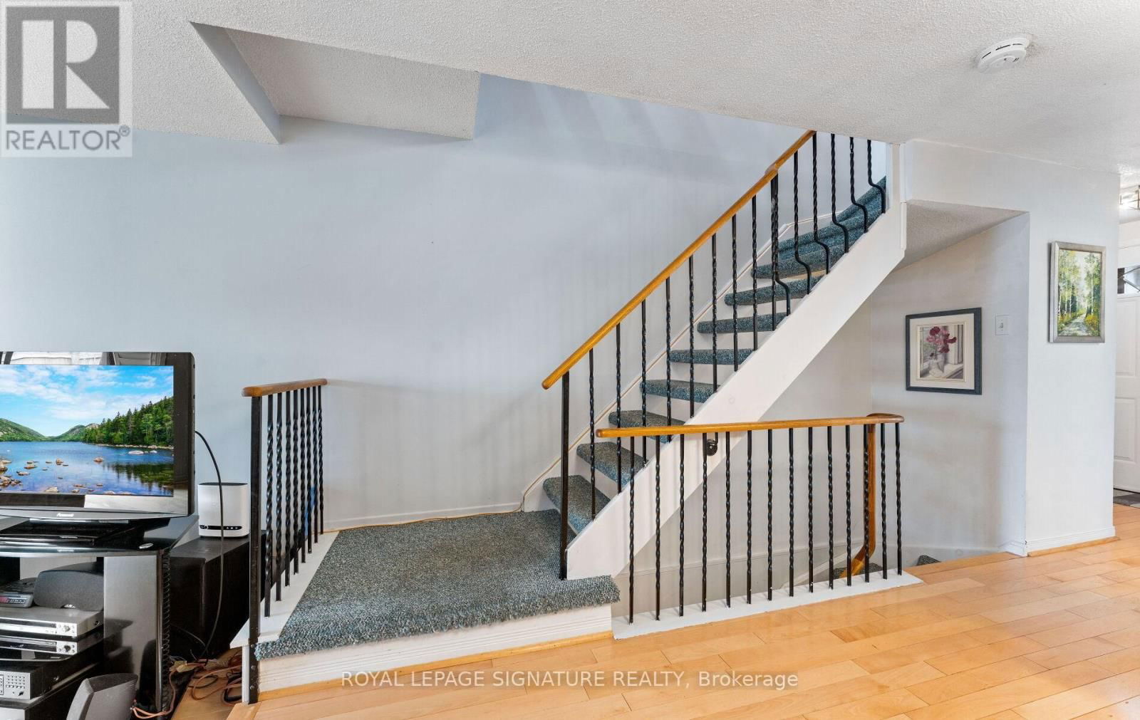 74 DUTCH MYRTLE WAY Image 16