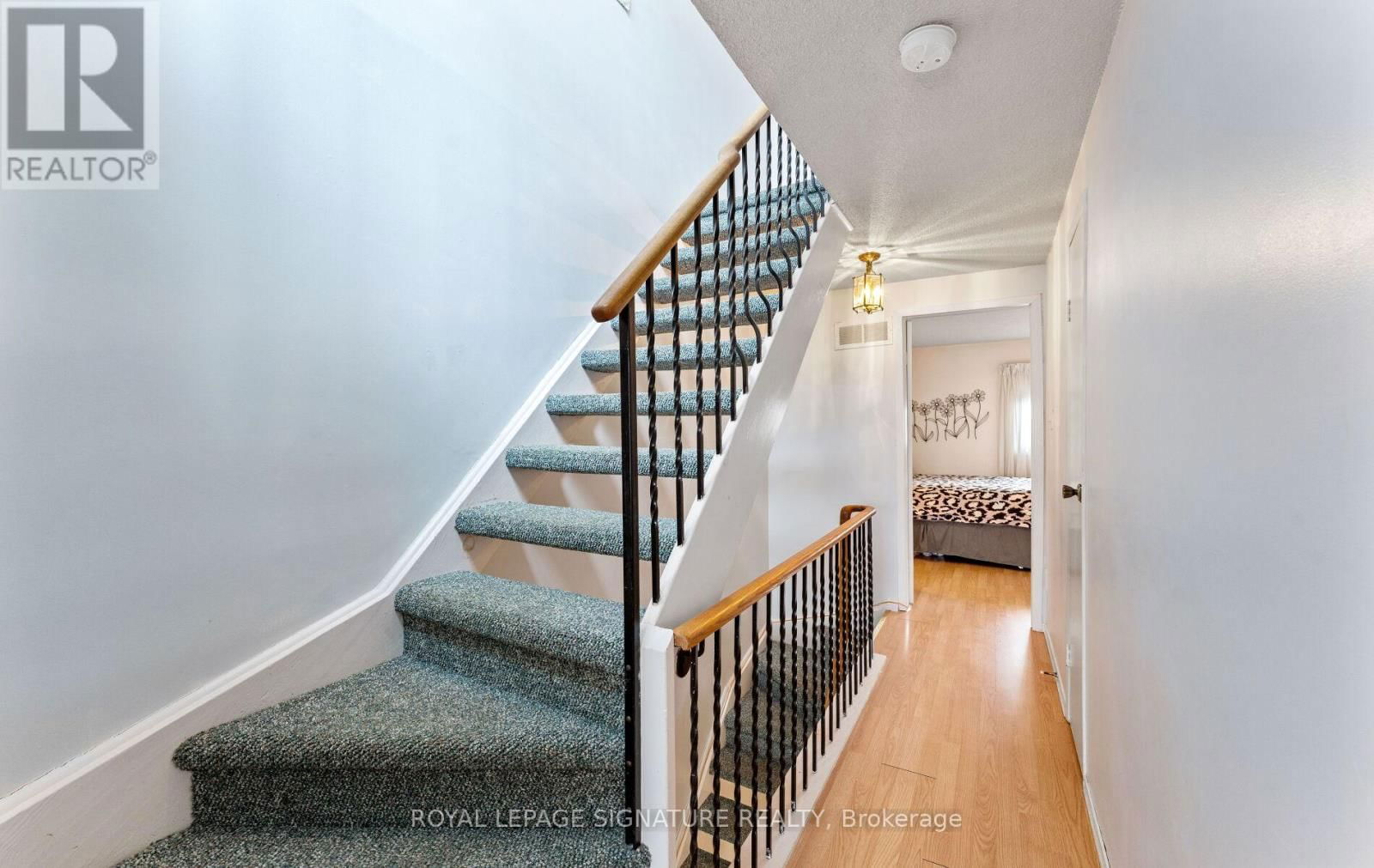 74 DUTCH MYRTLE WAY Image 17