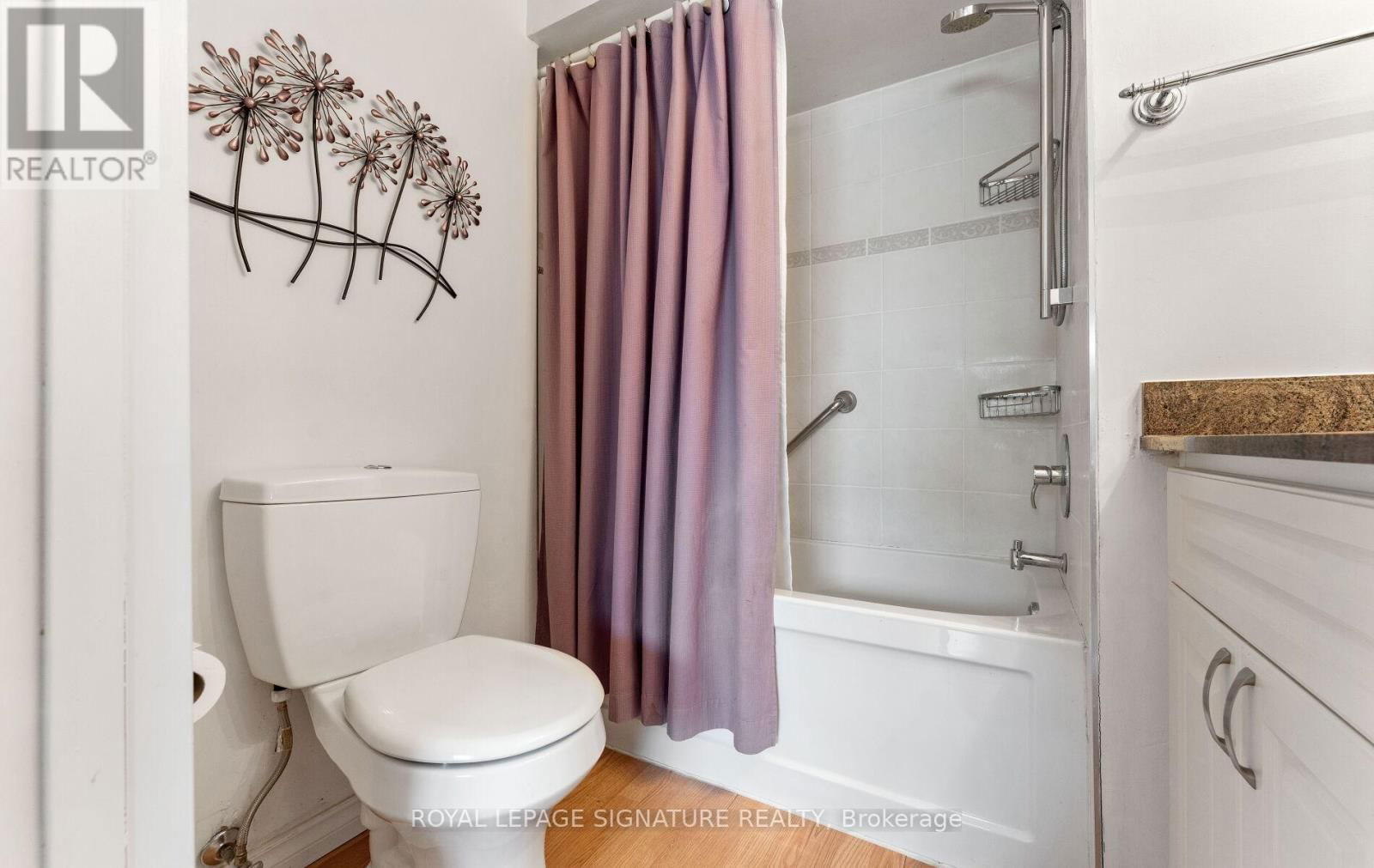 74 DUTCH MYRTLE WAY Image 23