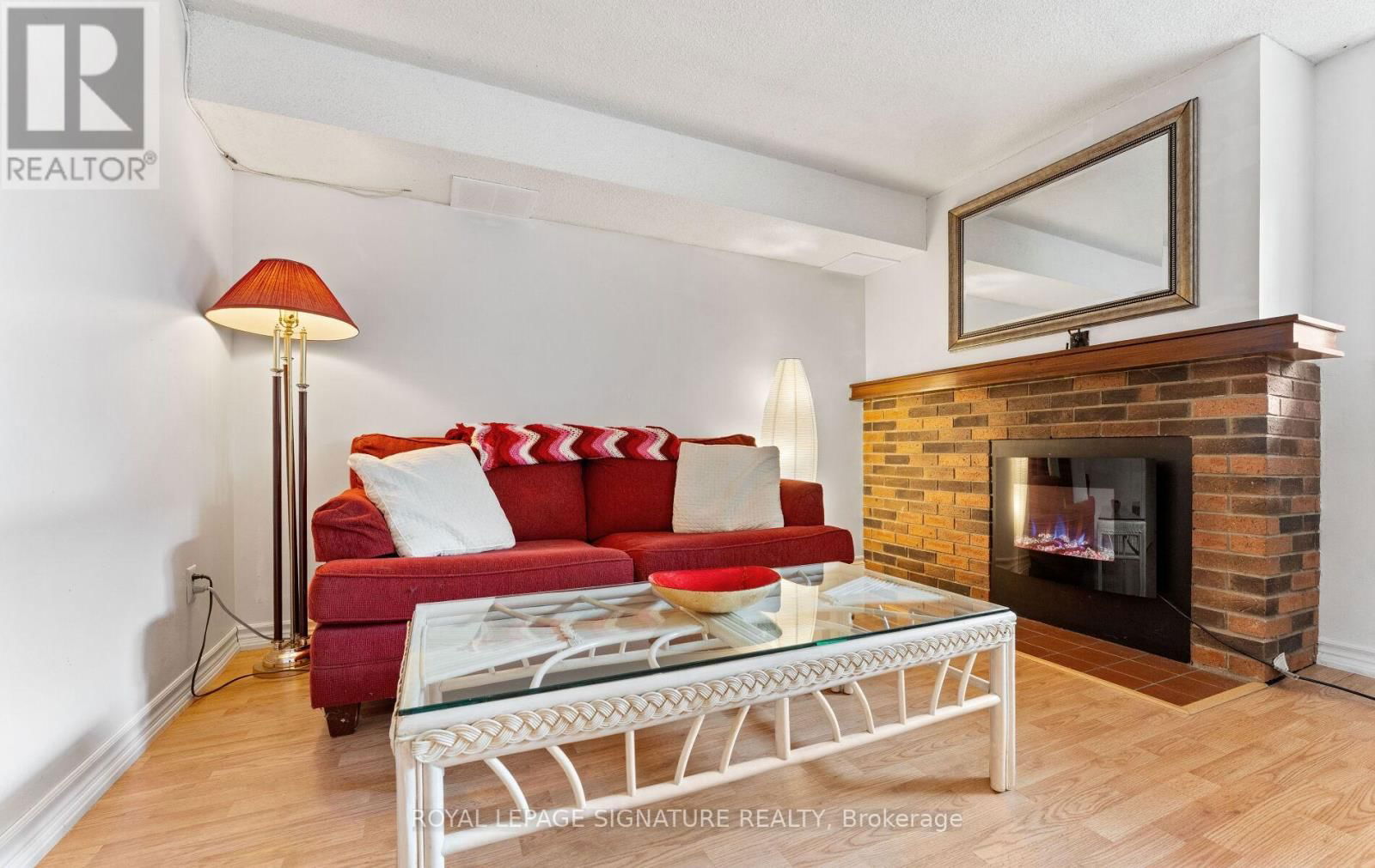 74 DUTCH MYRTLE WAY Image 34