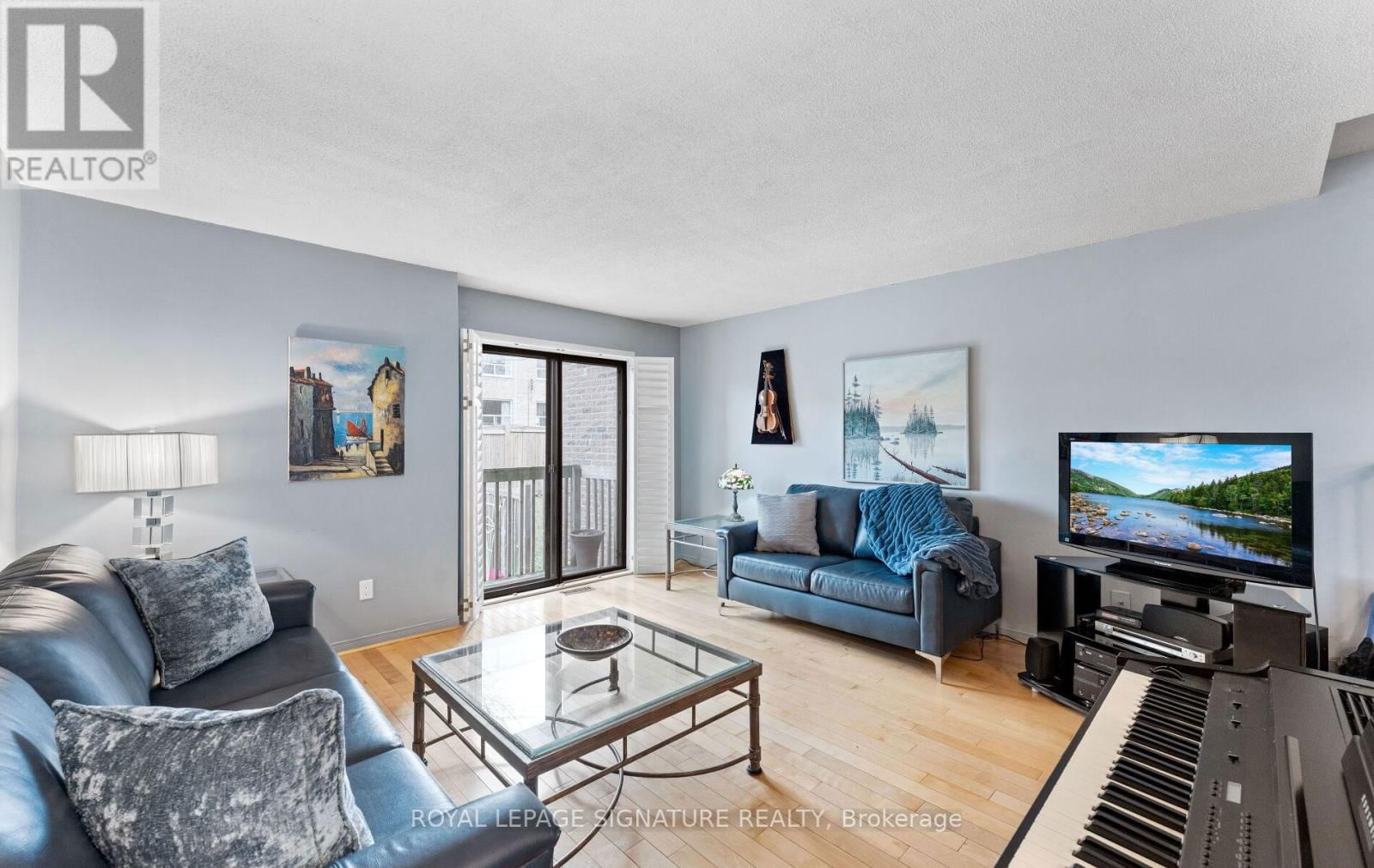 74 DUTCH MYRTLE WAY Image 5