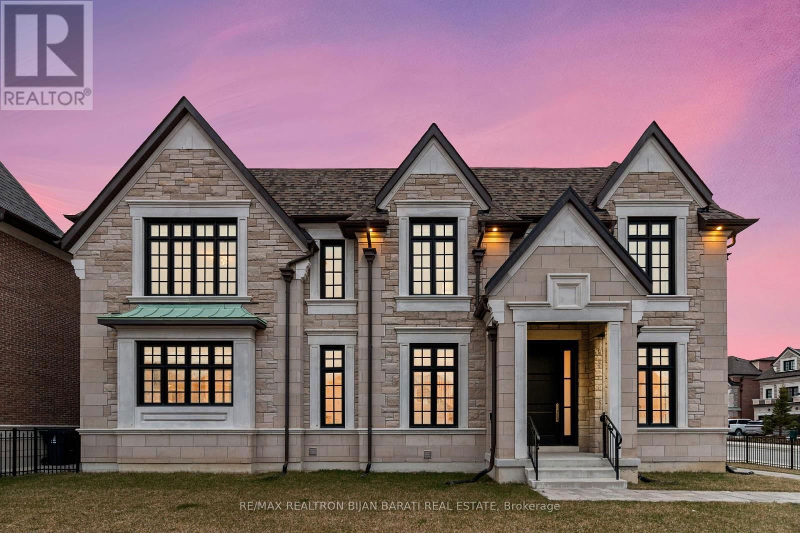 29 BALLYCONNOR COURT Image 1