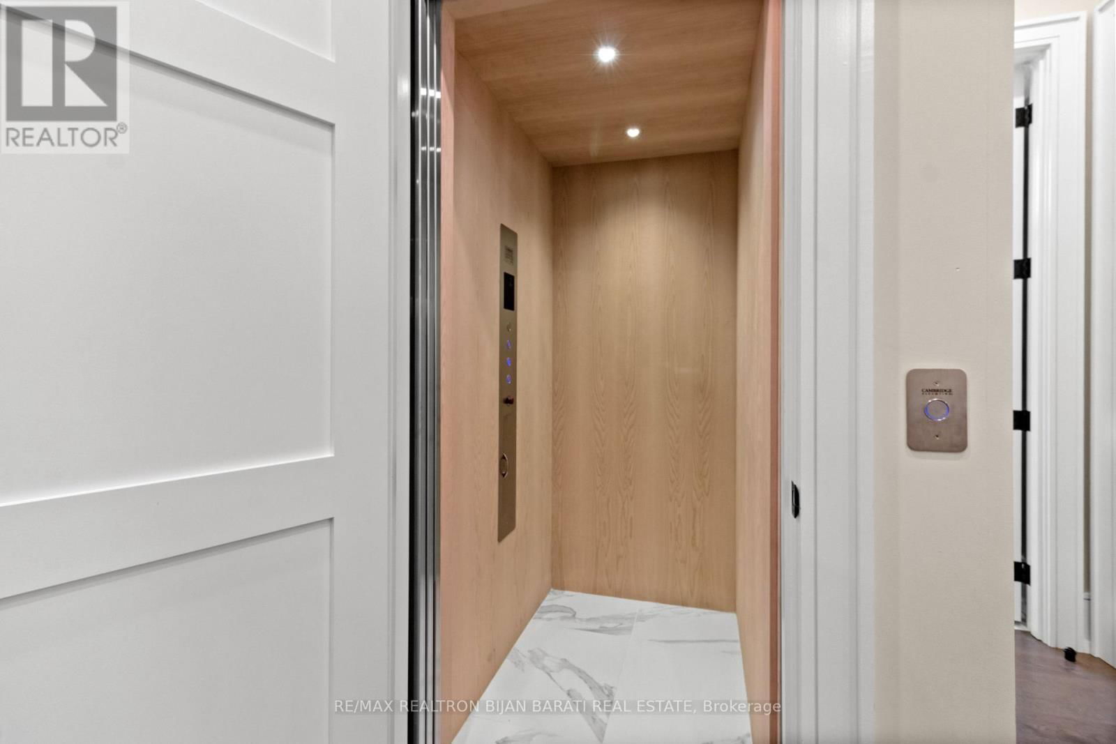 29 BALLYCONNOR COURT Image 10