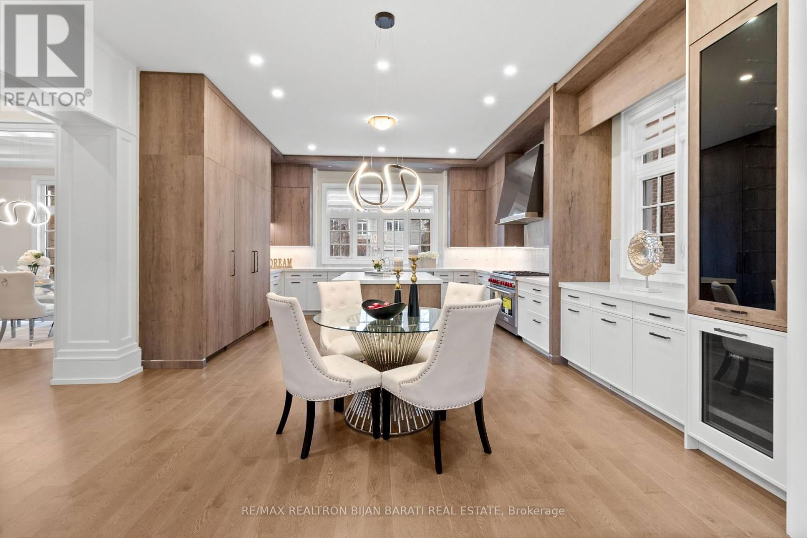 29 BALLYCONNOR COURT Image 17