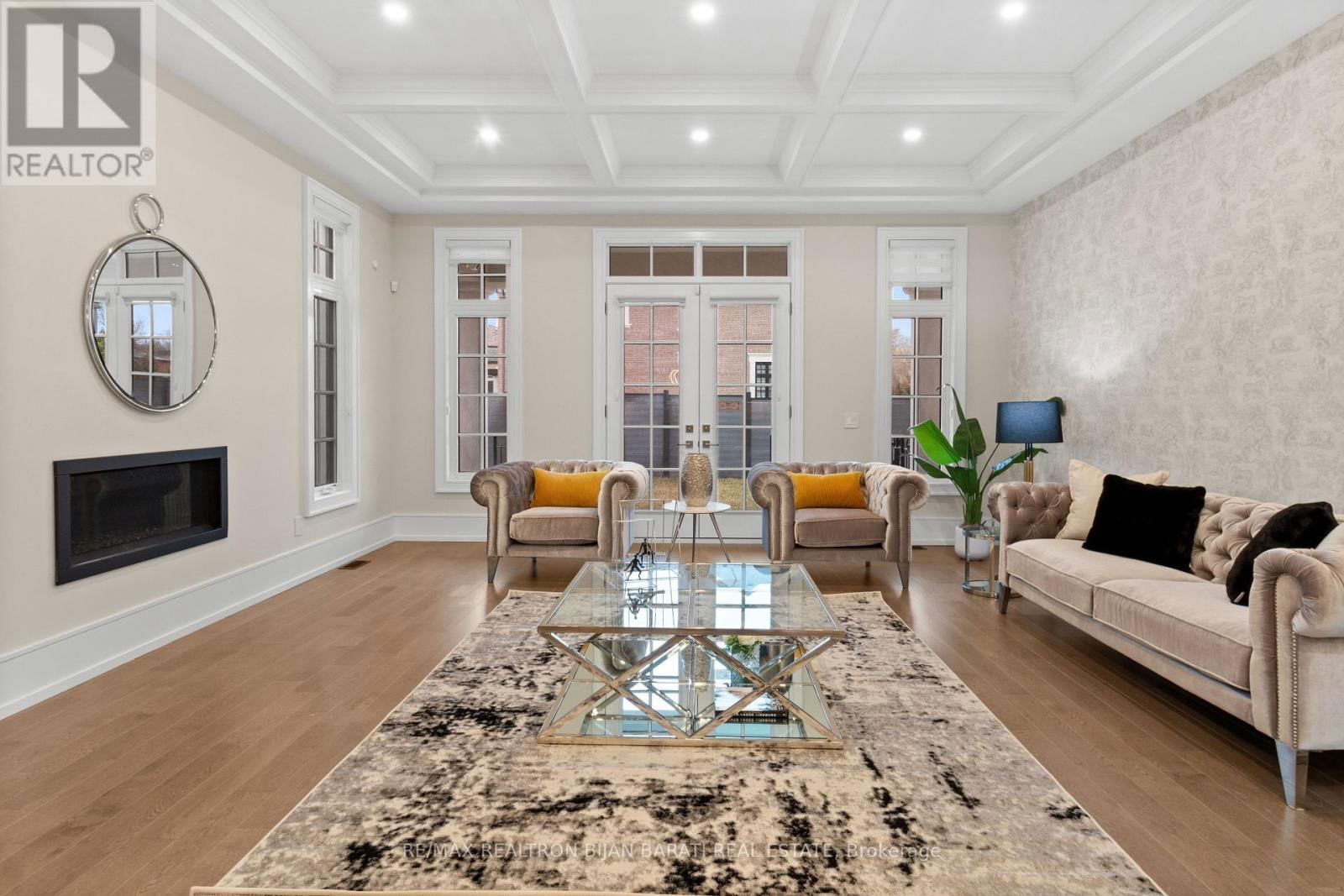 29 BALLYCONNOR COURT Image 18