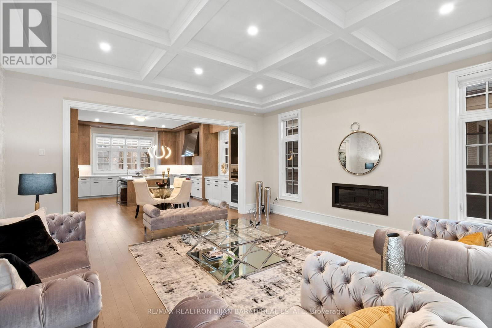 29 BALLYCONNOR COURT Image 19
