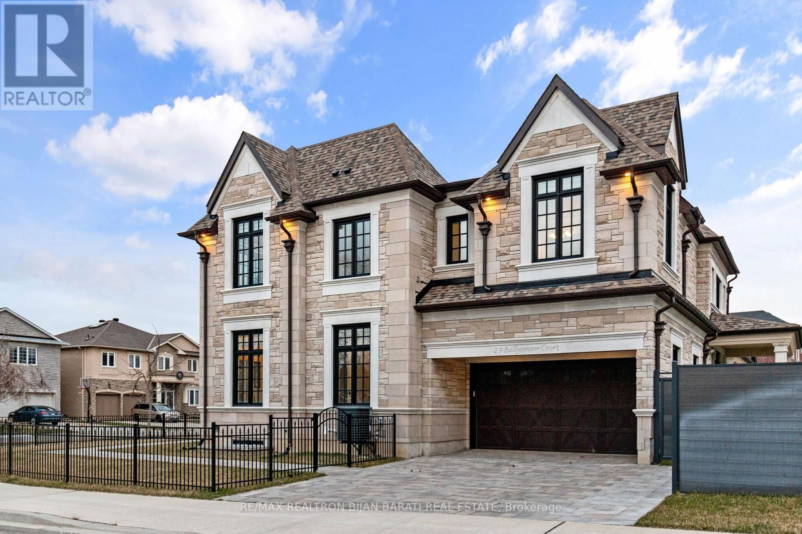 29 BALLYCONNOR COURT Image 3