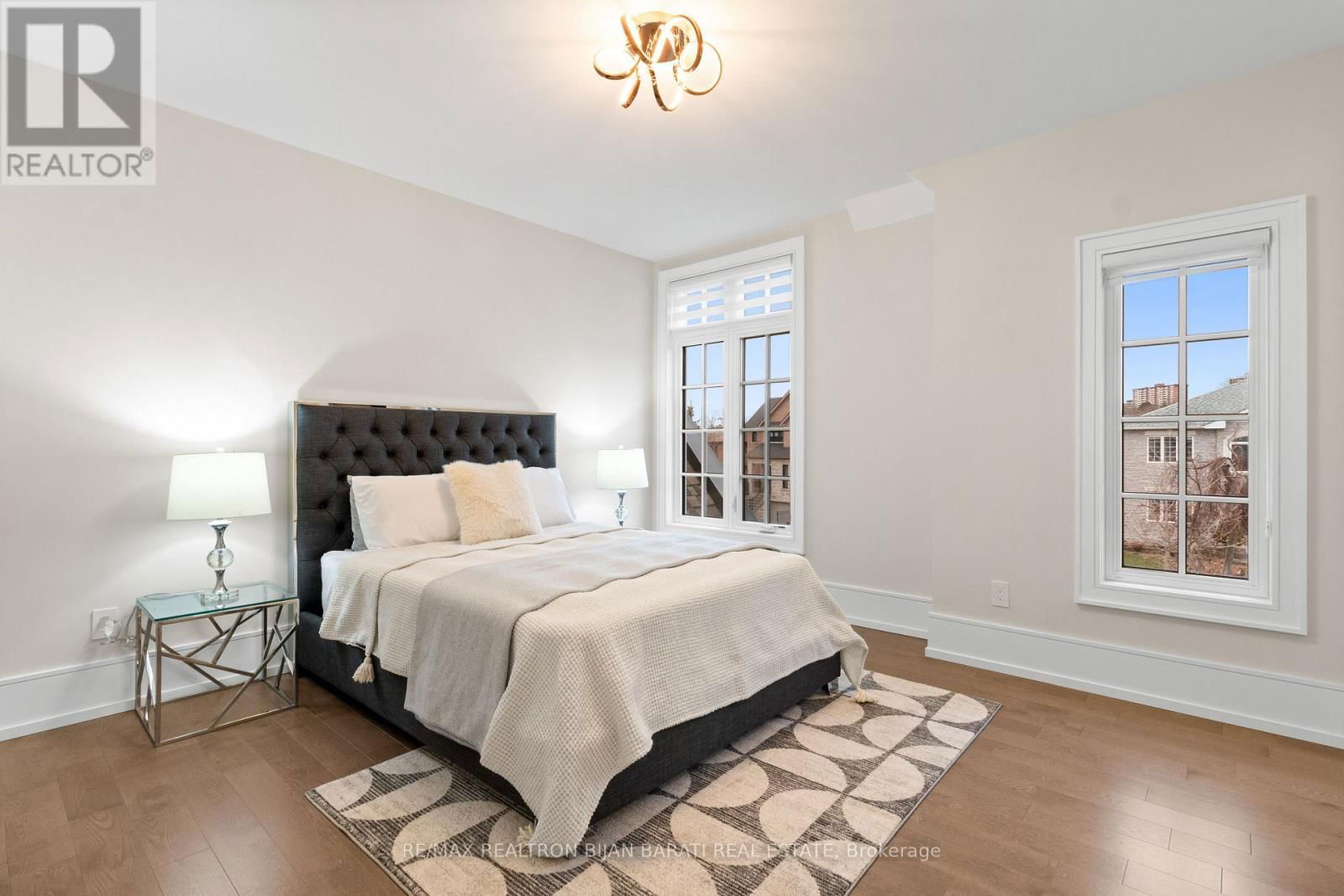 29 BALLYCONNOR COURT Image 34