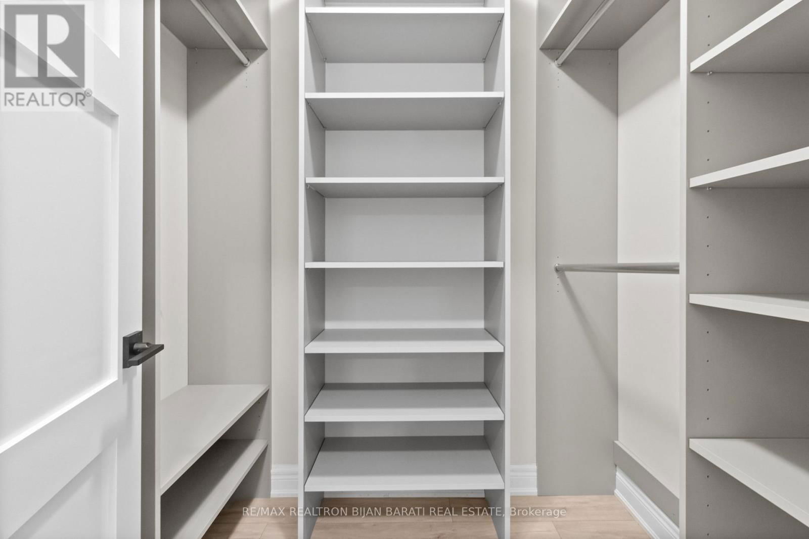 29 BALLYCONNOR COURT Image 43