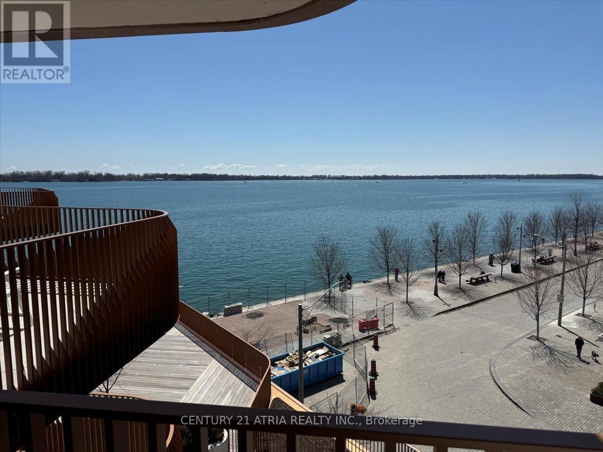 414 - 155 MERCHANTS' WHARF Image 20