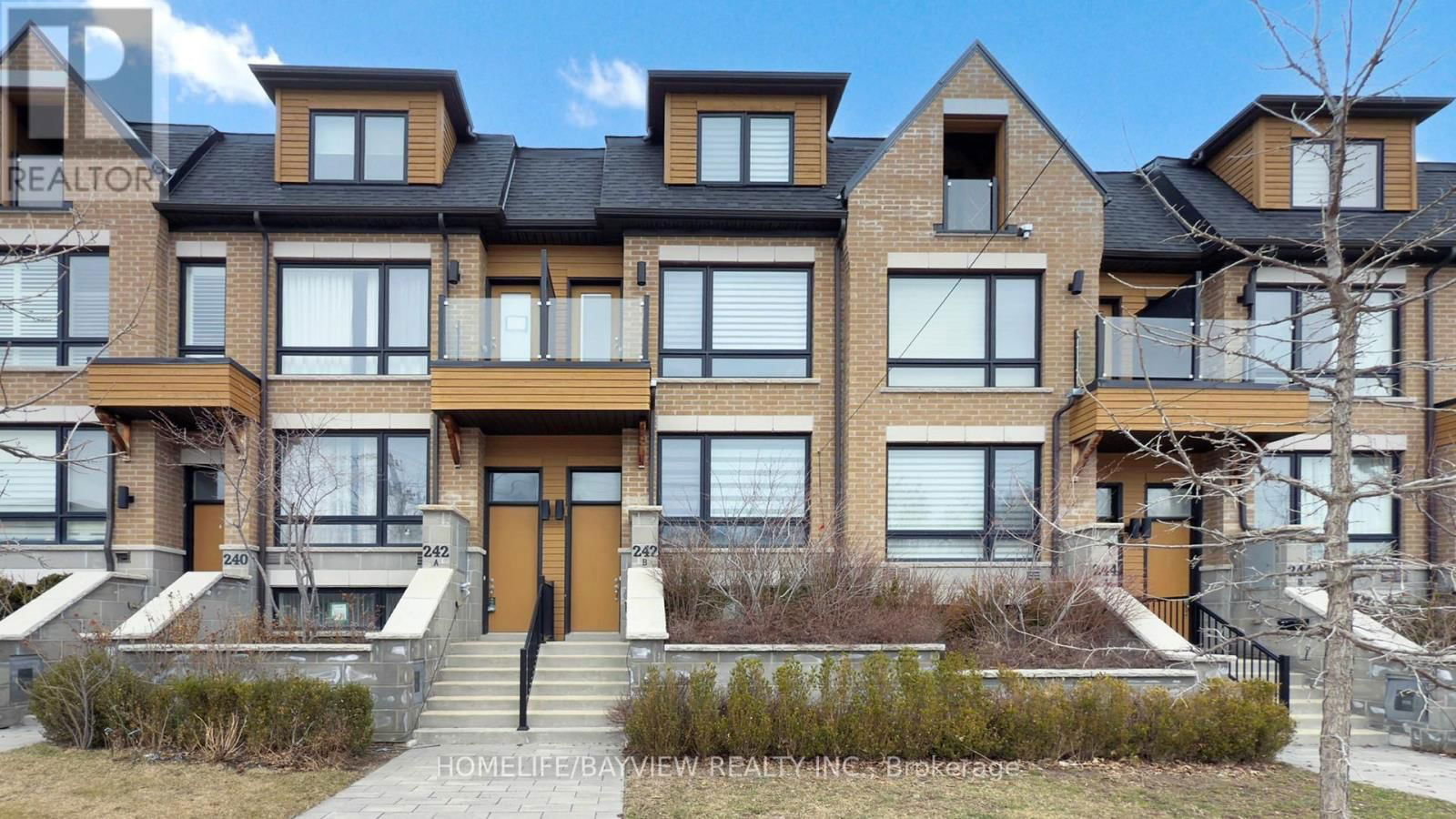 242B FINCH AVENUE EAST Image 1