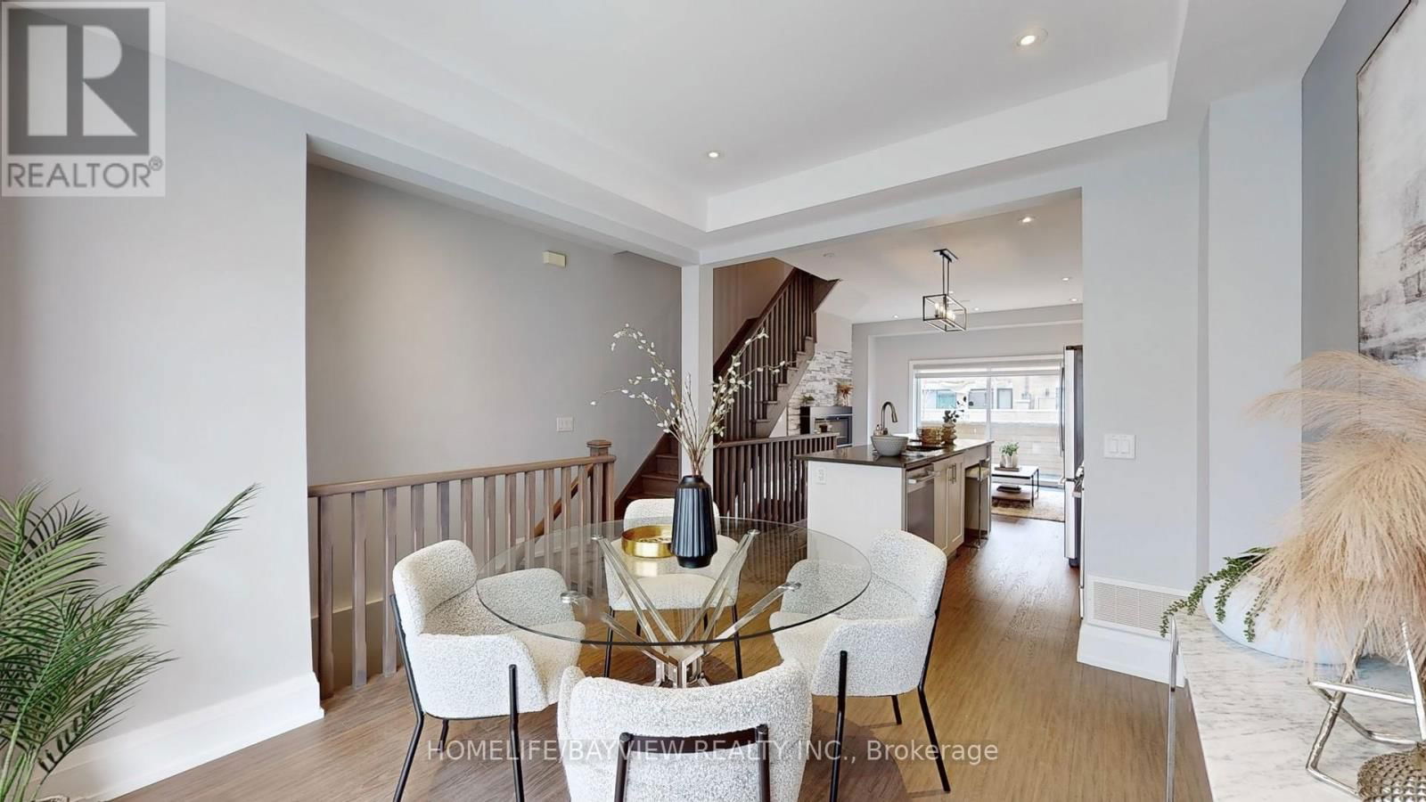 242B FINCH AVENUE EAST Image 11