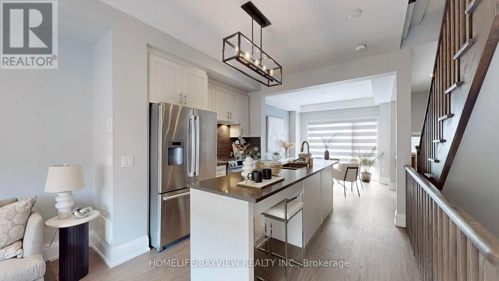242B FINCH AVENUE EAST Image 4