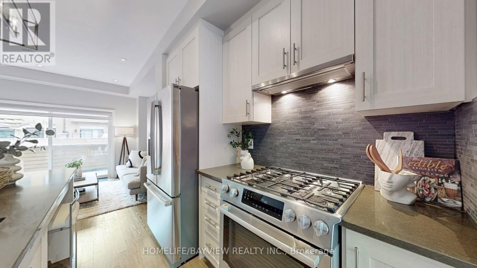 242B FINCH AVENUE EAST Image 6