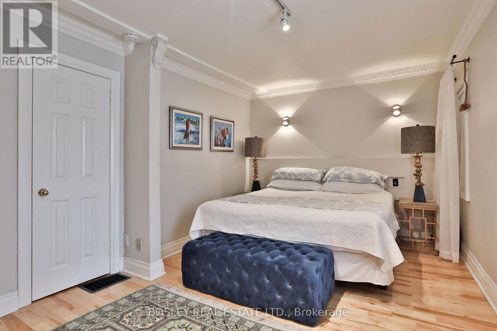 198A MOORE AVENUE Image 26